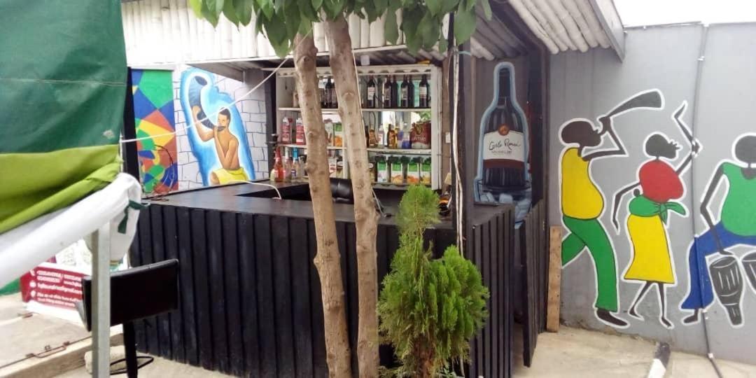 Hgl Guest House East Legon Esterno foto