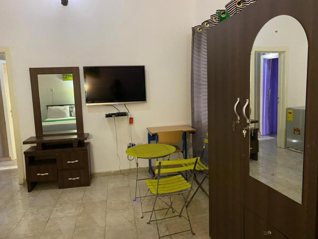Hgl Guest House East Legon Esterno foto